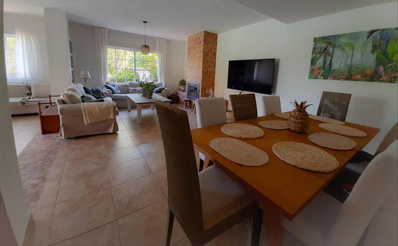 Lia Y El Pinar Guest House Olias del Rey Exterior photo