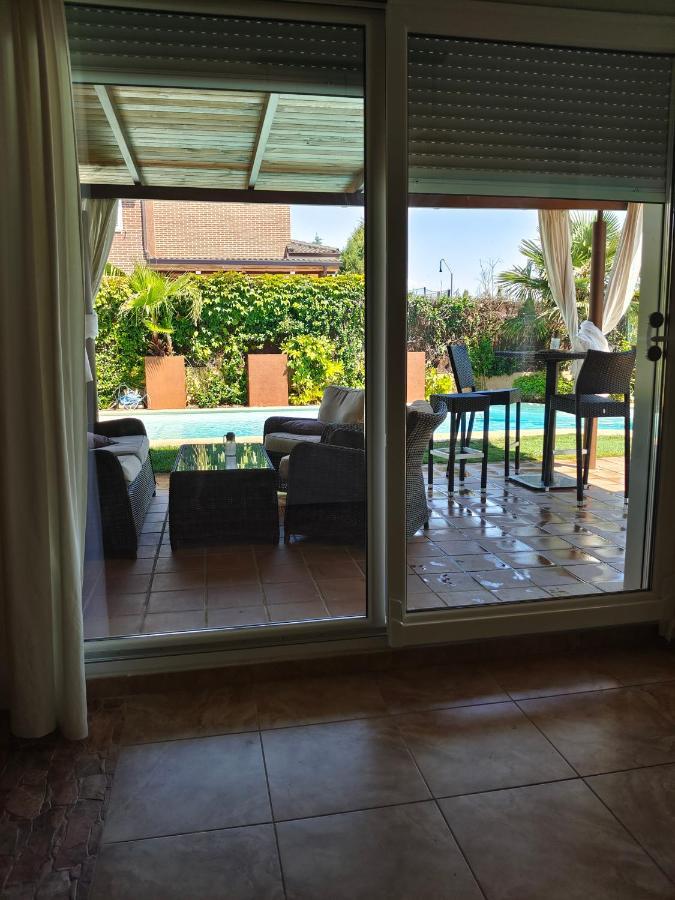 Lia Y El Pinar Guest House Olias del Rey Exterior photo