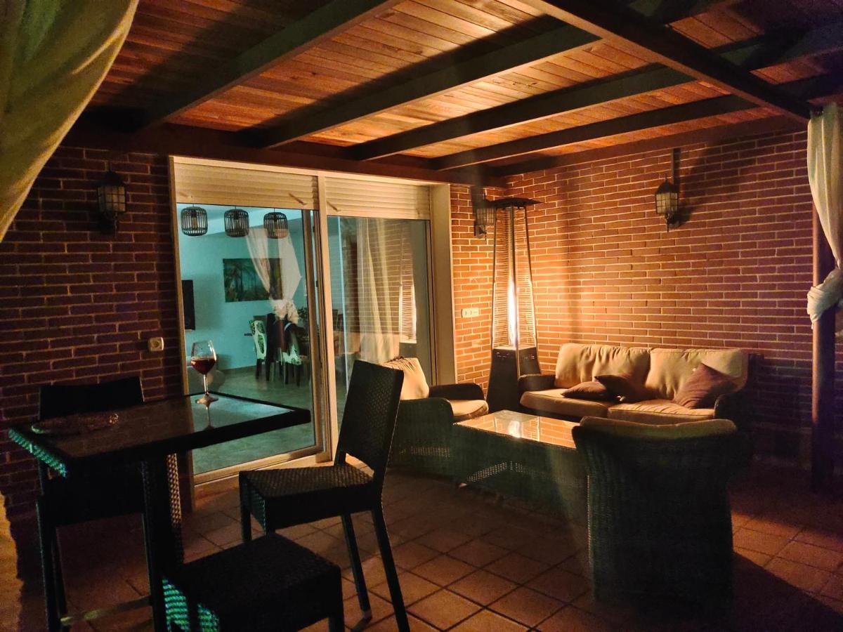 Lia Y El Pinar Guest House Olias del Rey Exterior photo